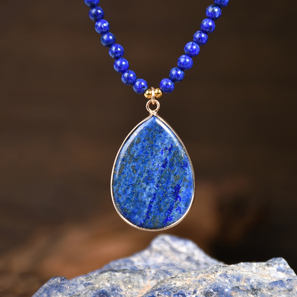 Bohemian Natural Lapis Lazuli Beaded Necklace with Teardrop Pendant – Elegant Boho Stone Necklace for Women