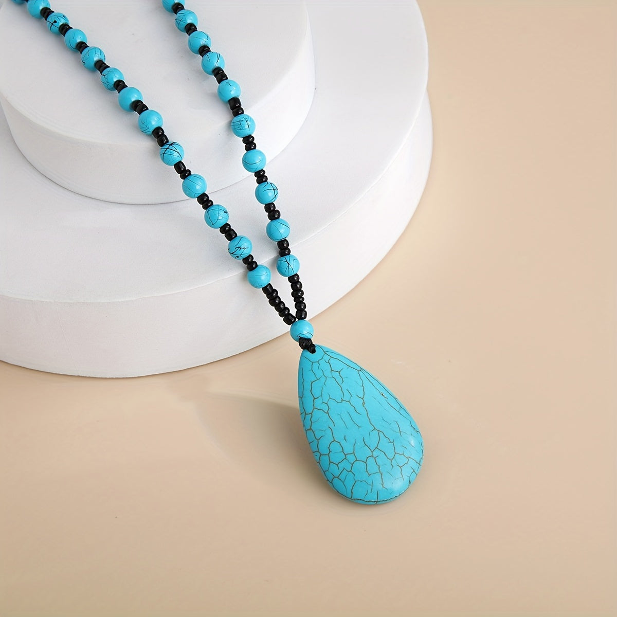 Vintage Bohemian Turquoise Teardrop Necklace – Handmade Natural Stone Short Collarbone Chain for Women