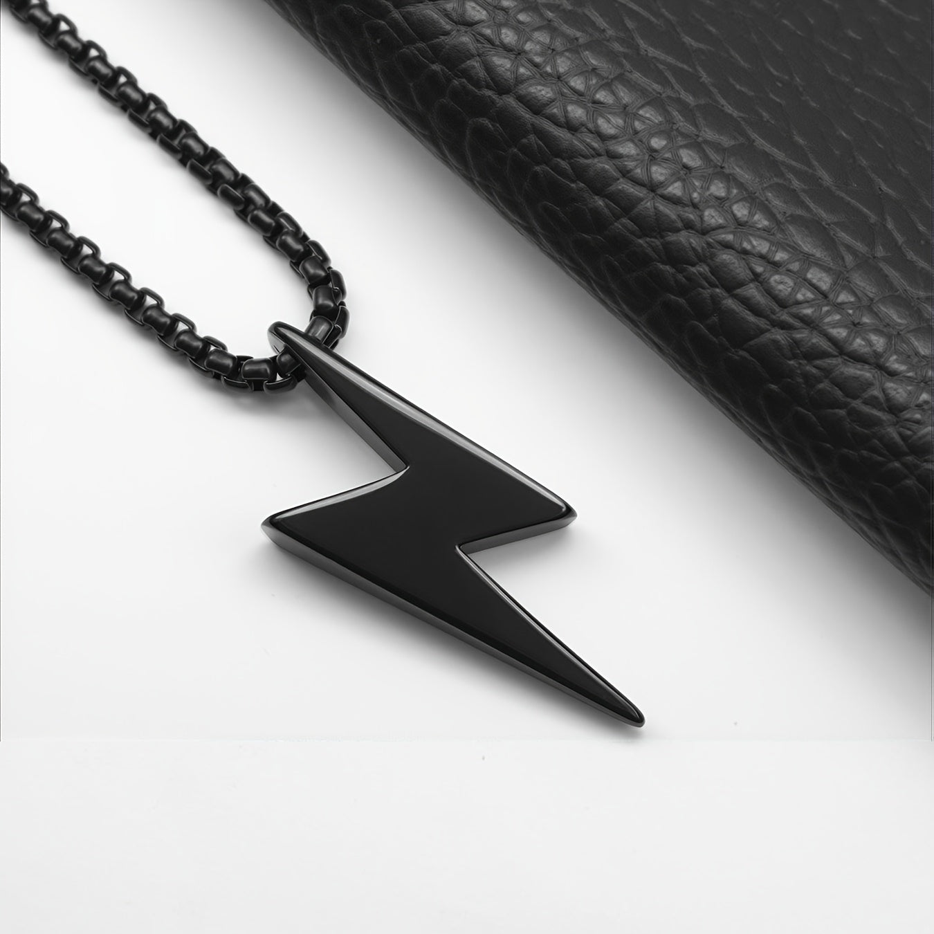 *Men’s Lightning Pendant Necklace – Polished 304 Stainless Steel Durable Jewelry Gift for Him